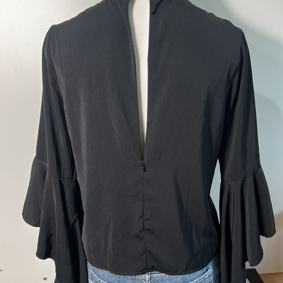 MISSGUIDED CHOCKER NECK BELL SLEEVES BACK ZIPPER BLACK BLOUSE IN SIZE 6 - Picture 6 of 9